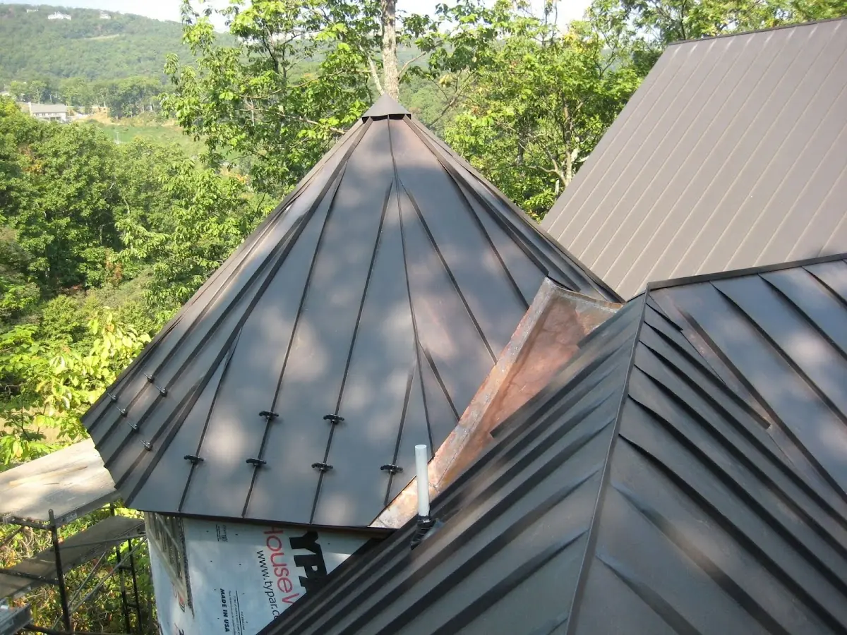 Professional Roof Tarp Installation by Craftsman Roofing in Central Park